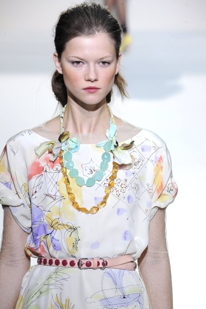 Nicole Farhi 09ĸDƬ