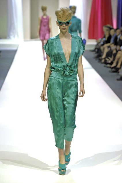 Moschino 09ĸDƬ