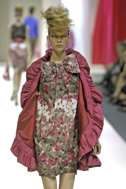 Moschino 09ĸDƬ