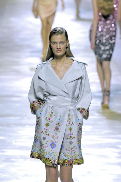 Blumarine 09ĸDƬ