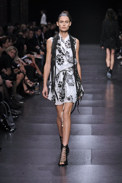 Ann Demeulemeester 09ĸDƬ