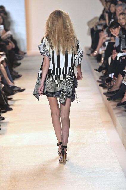 Christian Lacroix 09ĸDƬ
