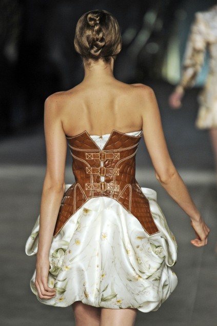 Alexander Mcqueen 09春夏