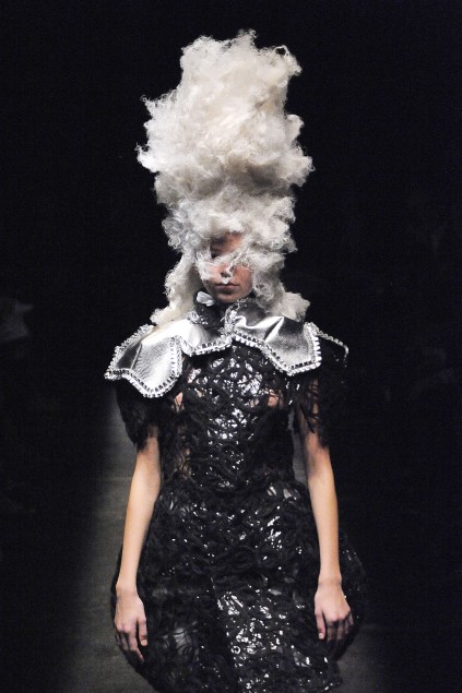 Comme des Garcons 09春夏
