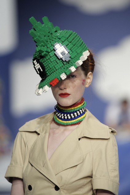 Jean Charles de Castelbajac 09ĸDƬ