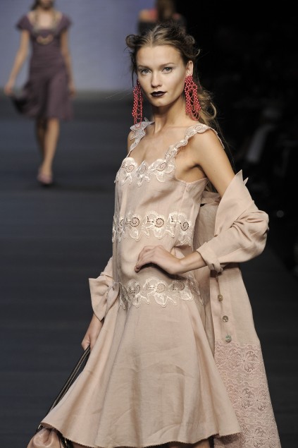Mariella Burani 09ĸDƬ