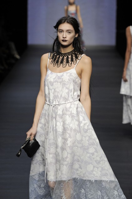 Mariella Burani 09ĸDƬ