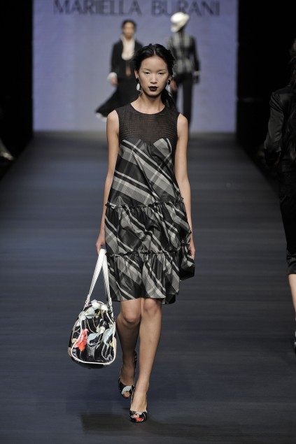 Mariella Burani 09ĸDƬ