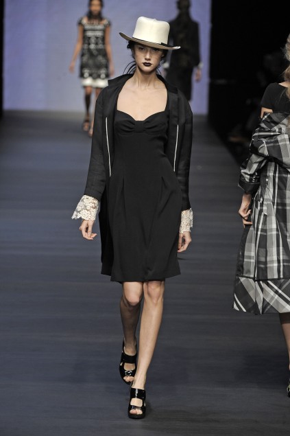 Mariella Burani 09ĸDƬ
