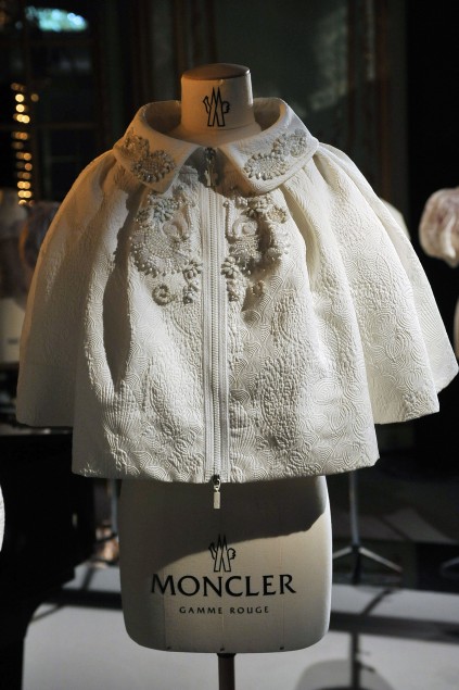 Moncler 09ĸDƬ