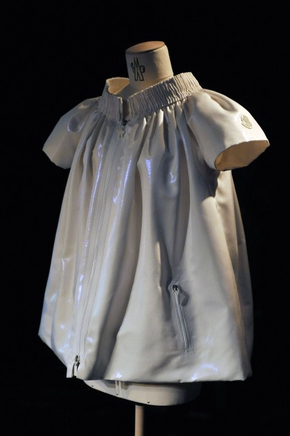 Moncler 09ĸDƬ